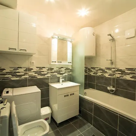Appartamento Free.Three Belgrado Esterno foto