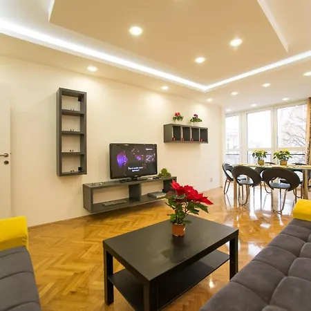 Appartamento Free.Three Belgrado Esterno foto