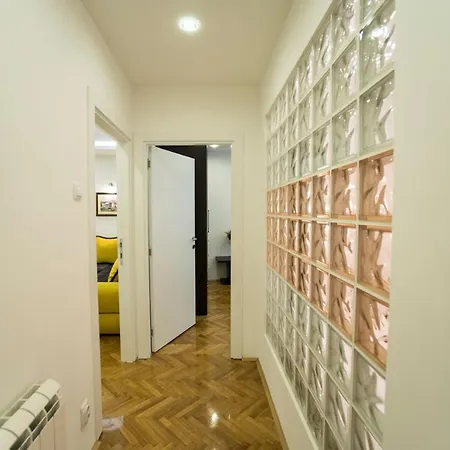 Appartamento Free.Three Belgrado Esterno foto